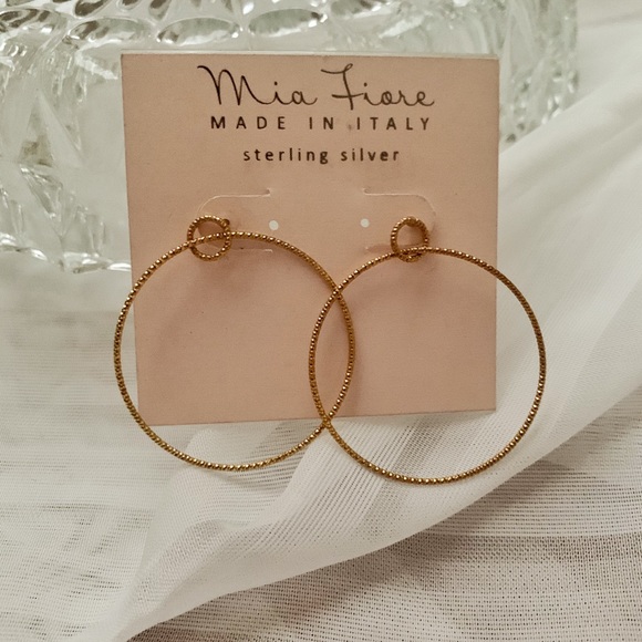 Mia Fiore Earrings - Picture 4 of 4